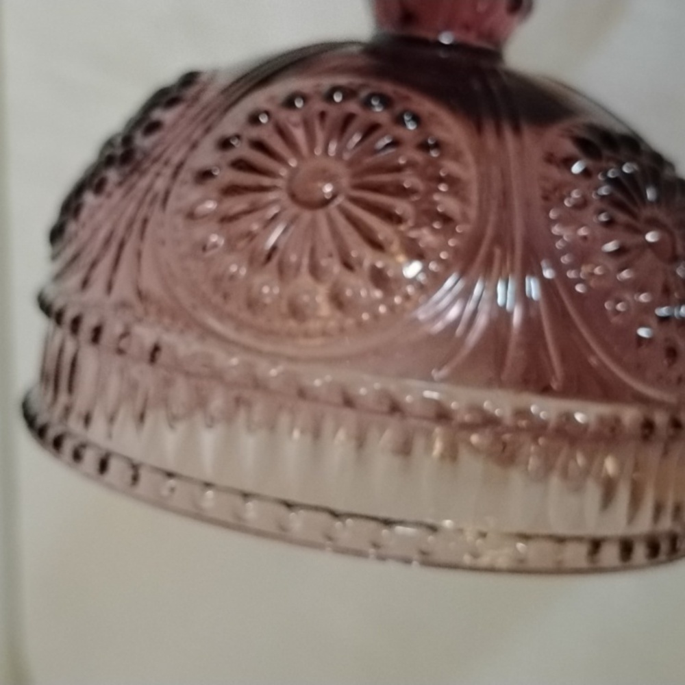 PIONEER WOMAN ADELINE PLUM FOOTED EMBOSSED GLASS DESSERT OR SUNDAE CUP - Picture 7 of 8